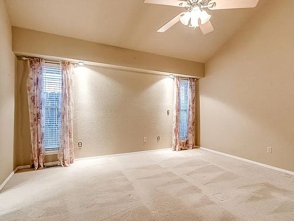 3rd image of 1924 N Vine St #2