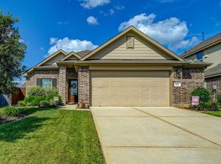 652 Maple Point Dr E, Conroe, TX 77301