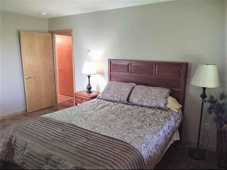 20766 Cedar St #B — Photo 12