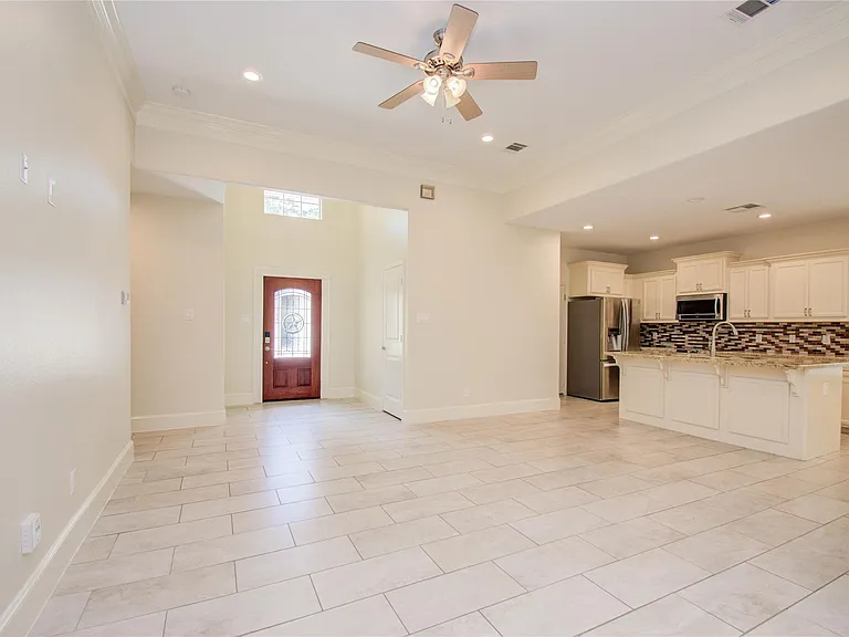 10572 Twin Oak Dr — Photo 6