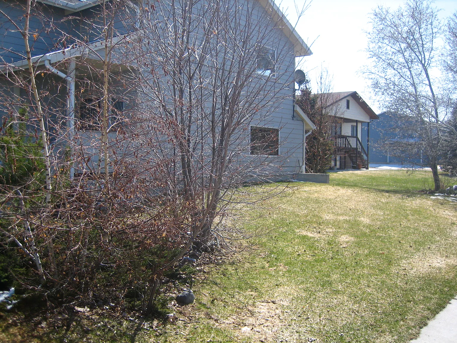 102 N Pondera Ave — Photo 2