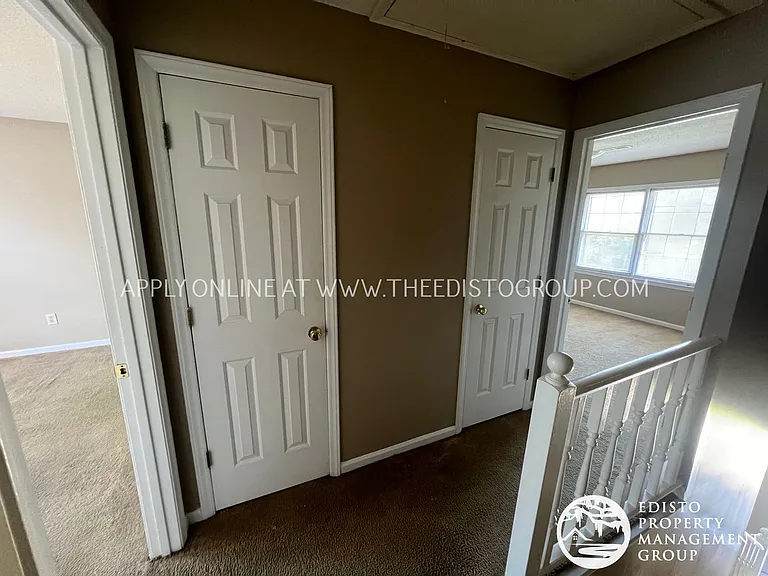 1303-1323 Williamsburg Ct — Photo 7