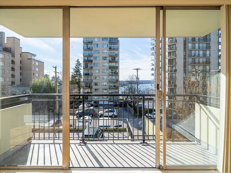 1534 Harwood St #201 — Photo 7