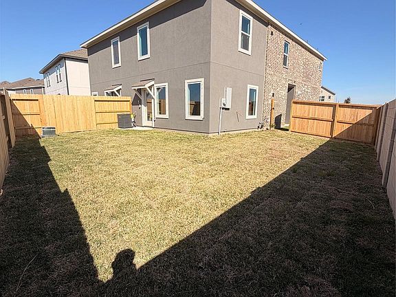 4th image of 2176 Salinas Dr