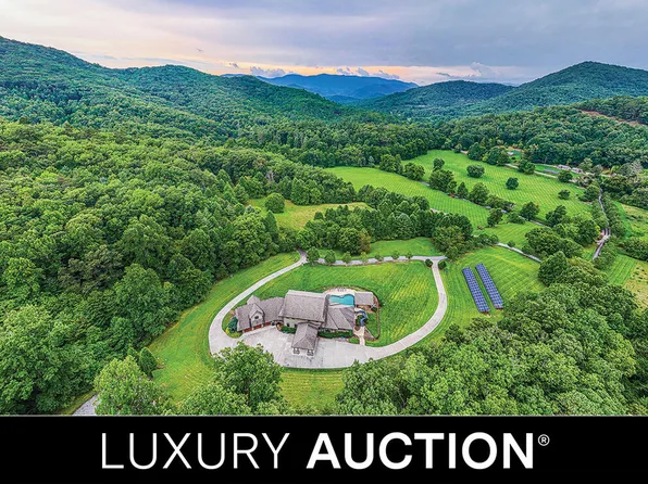 2887 Tessentee Rd, Franklin, NC 28734