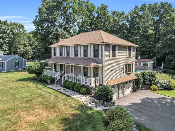 132 Lexington Rd, Dracut, MA 01826