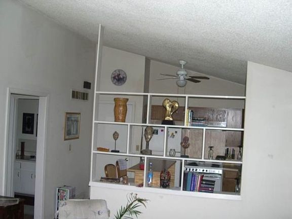 2nd image of 6637 Maywood Ave