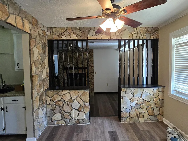 1805 Castleton Ct — Photo 10
