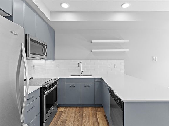2nd image of 722 Valley Rd #210