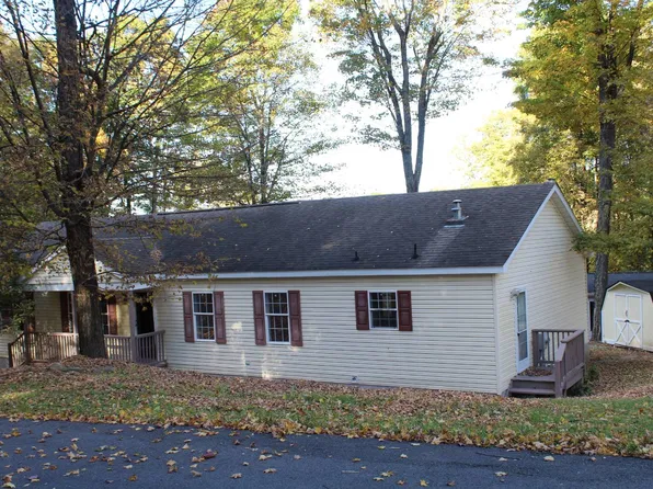 15 Curving Hl #15, Unionville, NY 10988
