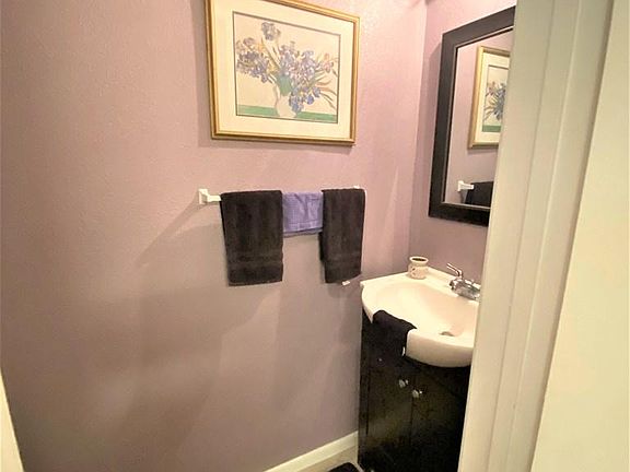 5th image of 302 Saint Andrews St APT 104I