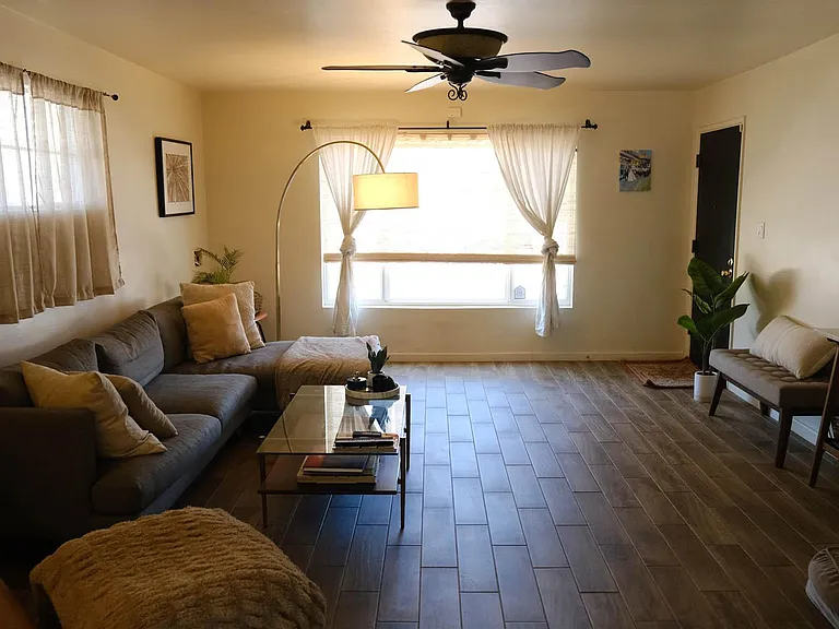 3721 E Sheridan St — Photo 17