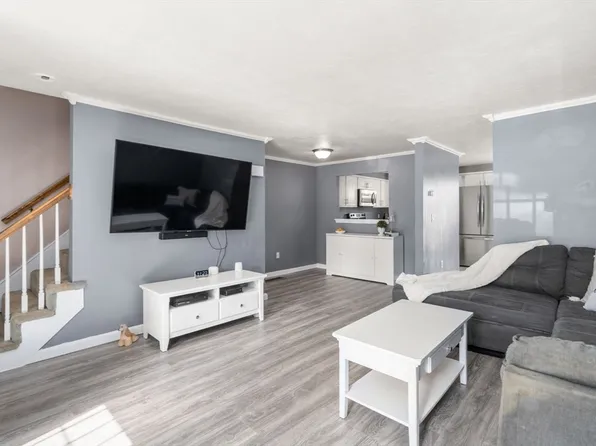 22 Eagle Dr Unit 22, Douglas, MA 01516