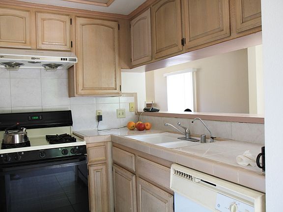 5th image of 5542 Sultana Ave