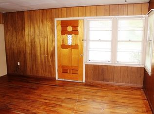 2112 Sloan St, Manhattan, KS 66502