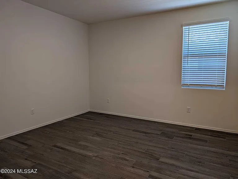 2195 W Desert Topaz Way — Photo 8
