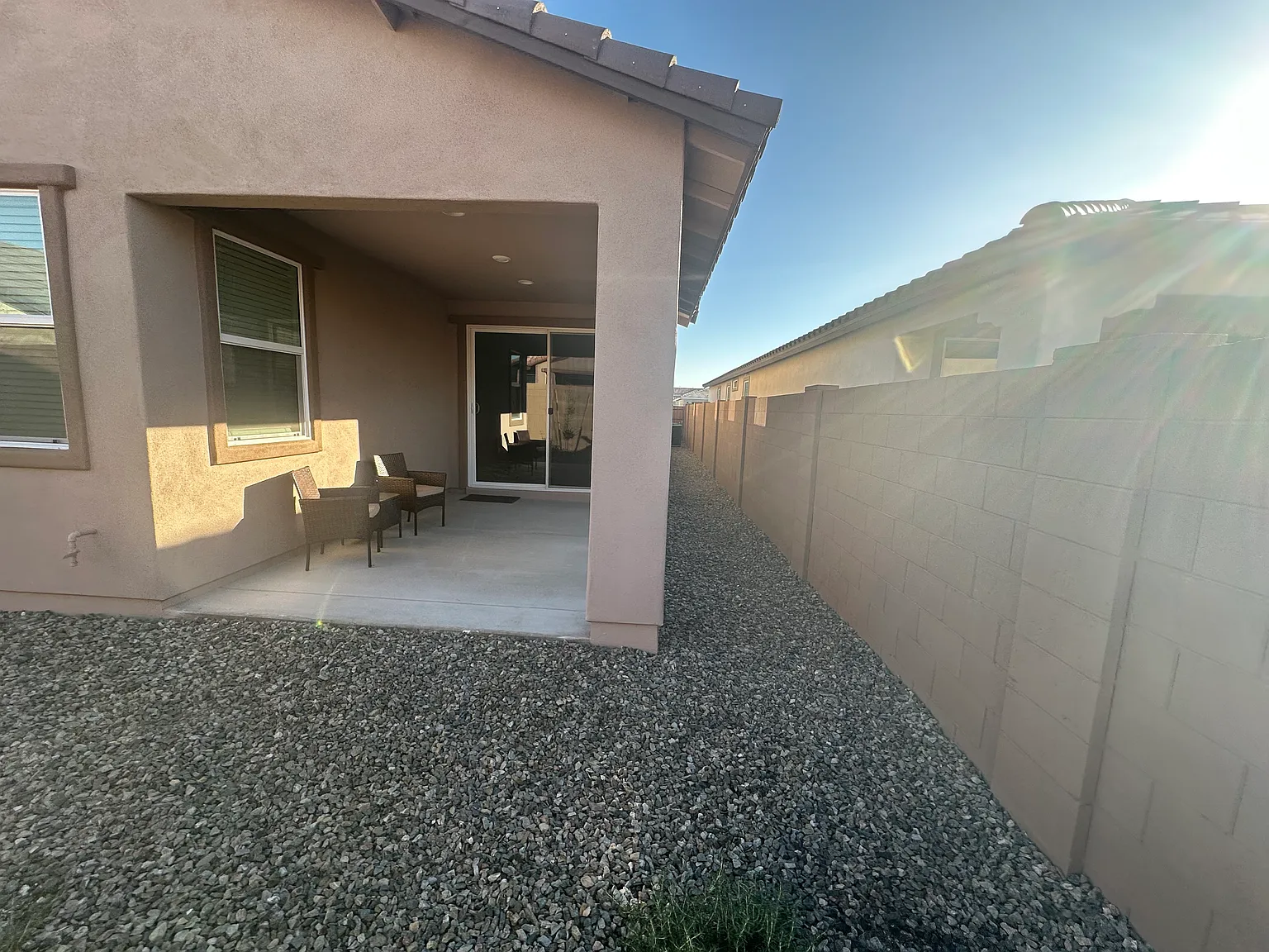 1458 W Ridge Rd — Photo 2