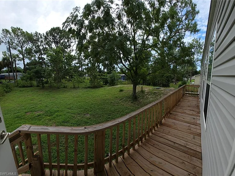 8385 Marx Dr — Photo 18