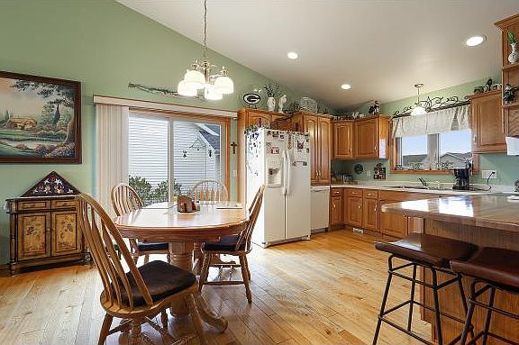 4th image of 2372 Indy Ct