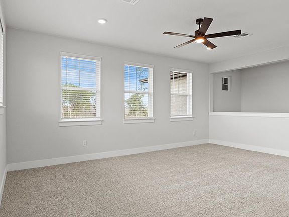 4th image of 163 Lily Pad Ln