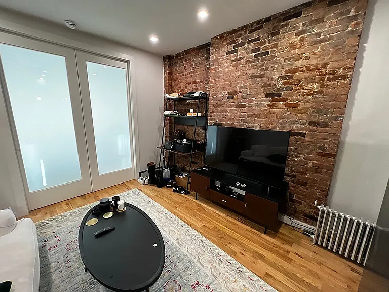 166 Elizabeth St #4A — Photo 3