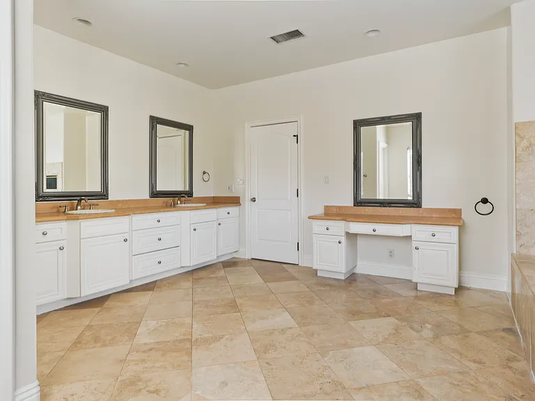 5128 Avenida Hacienda — Photo 43