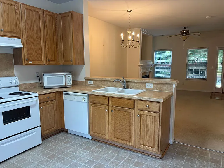 8708 Twined Creek Ln — Photo 7