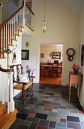 2-story foyer with vaulted ceiling