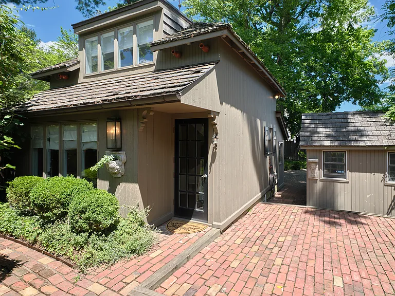 Exterior Cottage