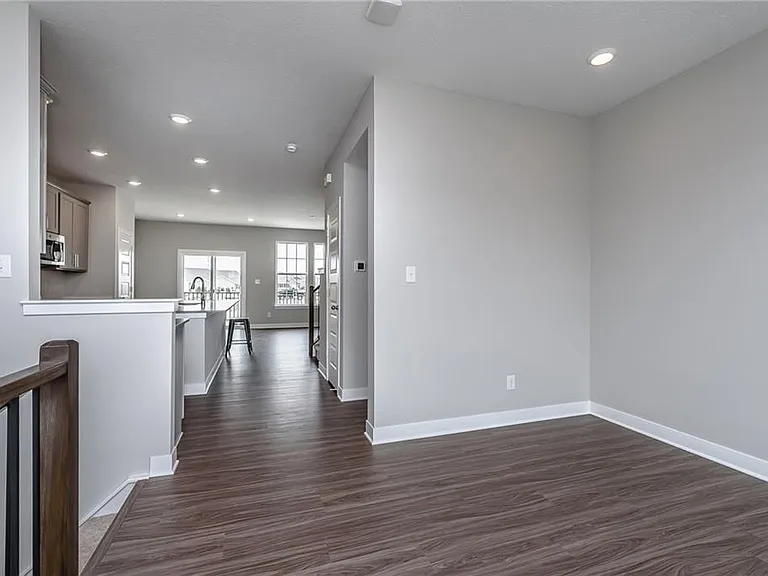3511 Buckner Dr — Photo 8