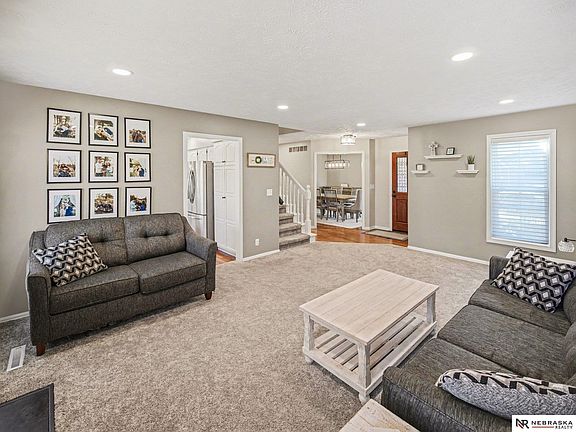 3rd image of 4700 Happy Hollow Ln