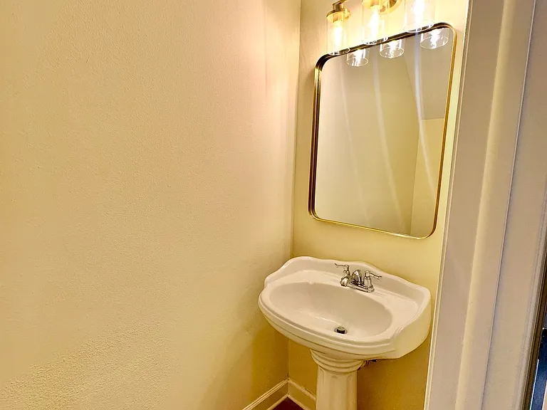 16551 Brigadoon Dr — Photo 10