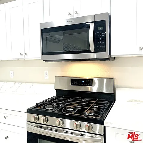 604 E Windsor Rd #F — Photo 9