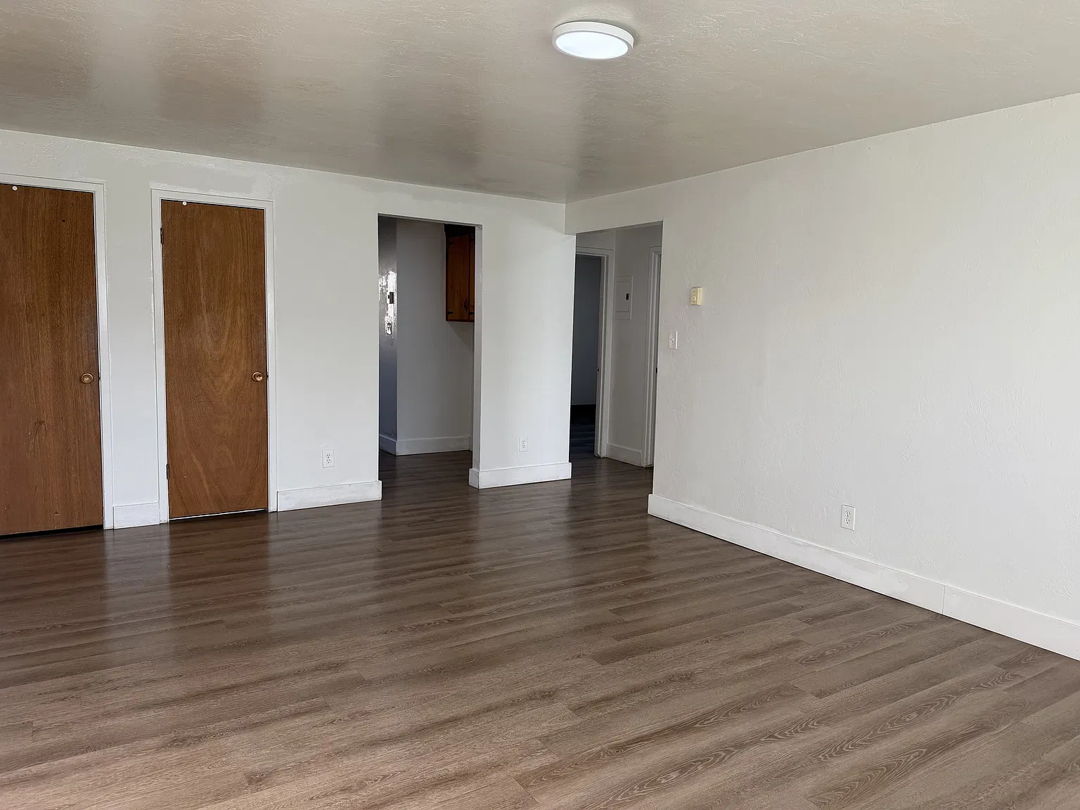 310 Moonlite Drive - 31 — Photo 2