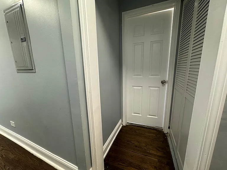 7730 S Lowe Ave #1W — Photo 5