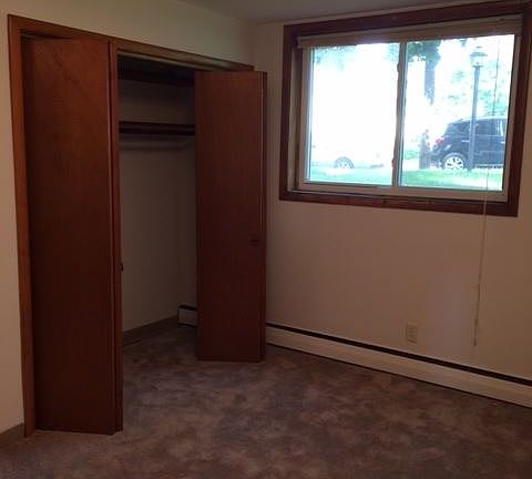 3rd image of 18 Arthur Ave SE APT 1