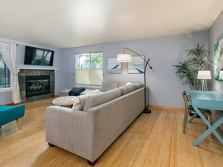 2594 S Falling Brook Ln — Photo 5