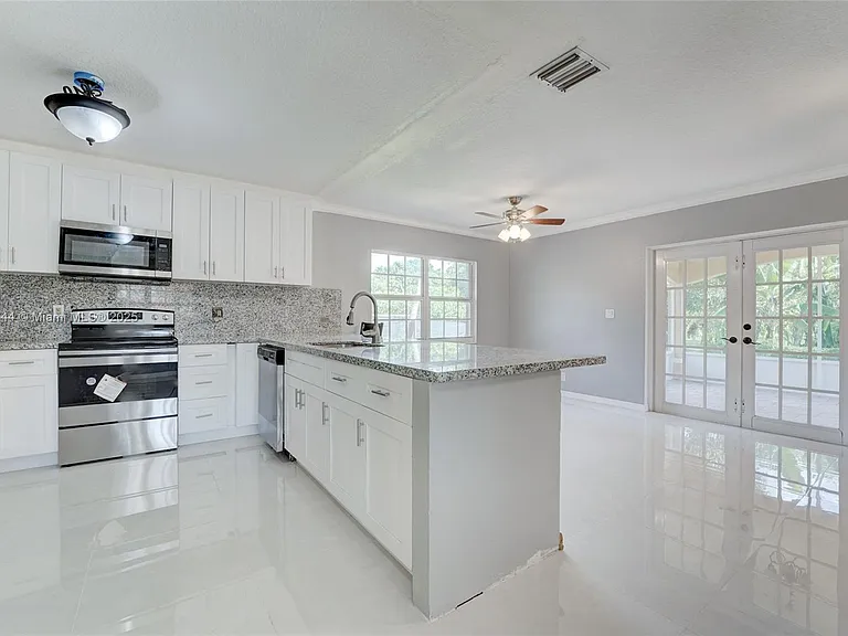 5130 SW 208th Ln #5130 — Photo 31