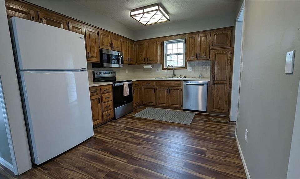 2nd image of 9951 Edelweiss Cir