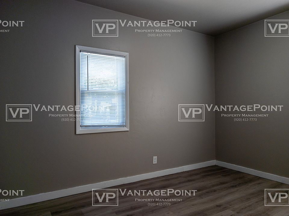 Rear Bedroom