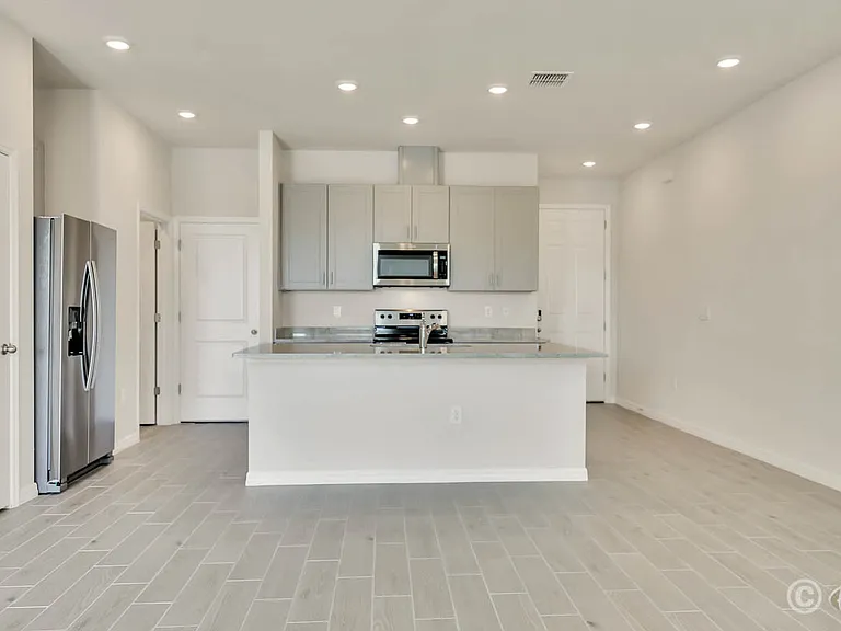 1758 Woodleaf Hammock Ct — Photo 4
