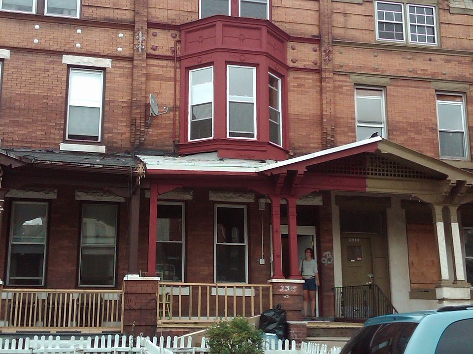 1st image of 2317 N Park Ave #2