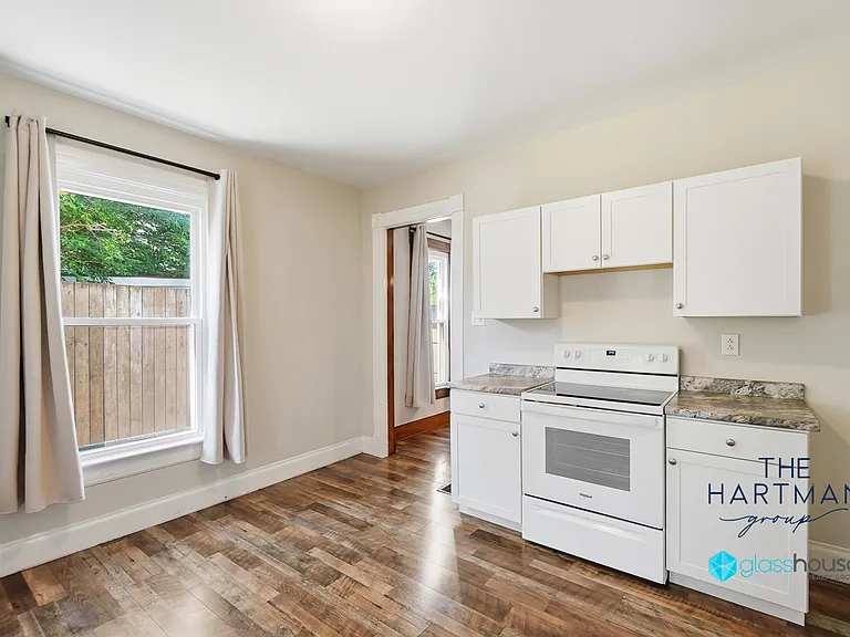 142 S Van Lear St — Photo 8