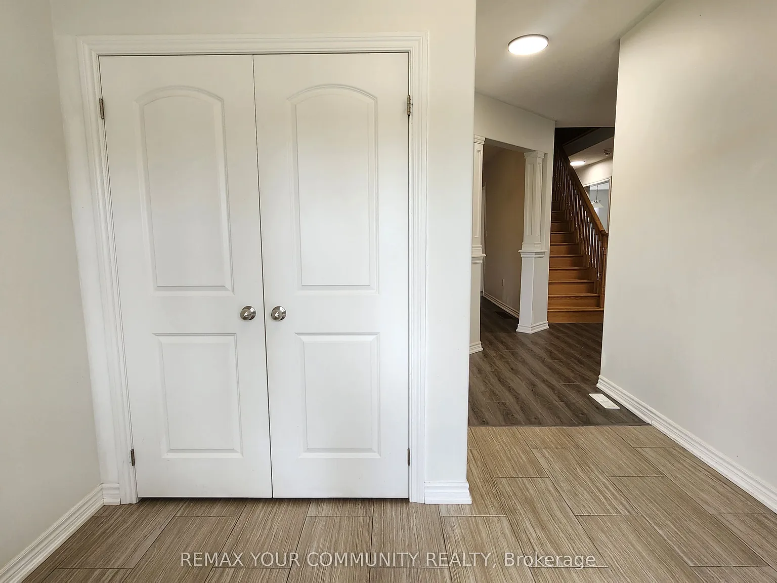 5 bed, $3,100 — Photo 2