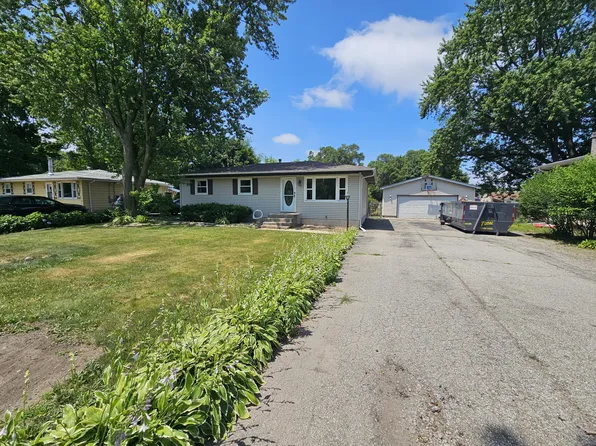 2686 Blake Rd, Portage, IN 46368