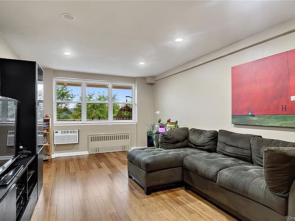 4th image of 377 N Broadway APT 325