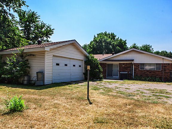 5th image of 8901 Panther Dr