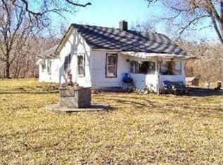 6200 NW Waukomis Dr, Kansas City, MO 64151