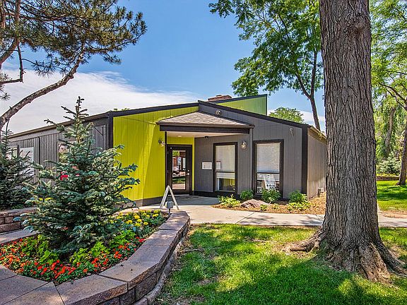 The Modern ; Leasing Center ; Denver, CO Apartments