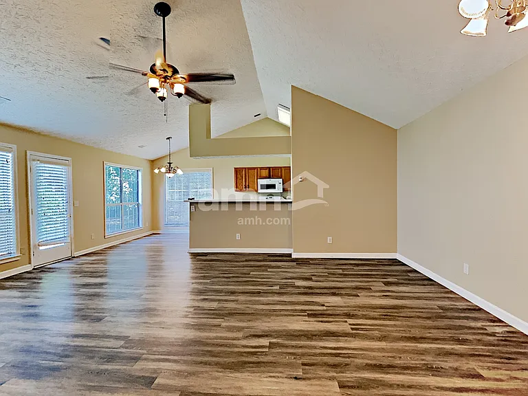 2510 Baysridge Dr NW — Photo 5